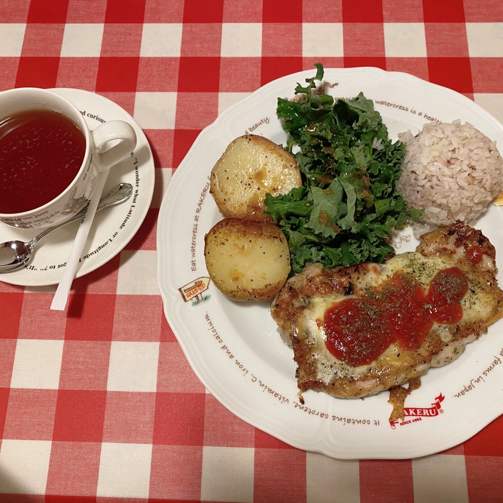 ユーザーが投稿したLunch チキンパルマの写真 - 実際訪問したユーザーが直接撮影して投稿した西新宿洋食ラケル 新宿西口店の写真