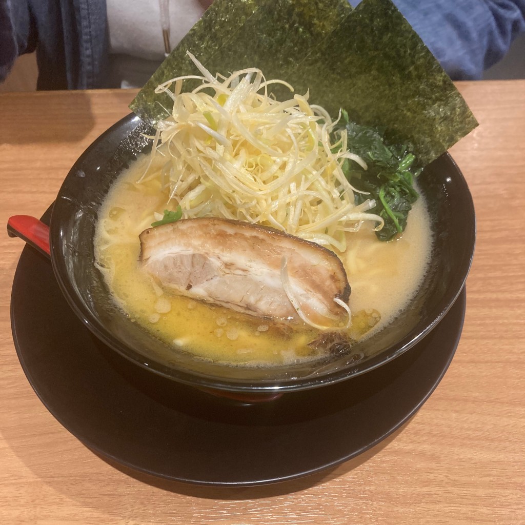 ユーザーが投稿したネギラーメンの写真 - 実際訪問したユーザーが直接撮影して投稿した下池田町ラーメン / つけ麺濃厚豚骨ラーメン 大倉家の写真