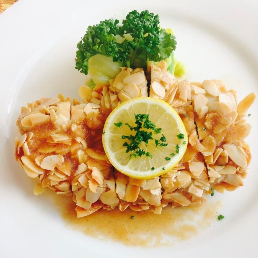 実際訪問したユーザーが直接撮影して投稿した芋田洋食Lachsの写真