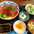 いくらマグロ丼 - 実際訪問したユーザーが直接撮影して投稿した外神田居酒屋新あきばの台所の写真のメニュー情報