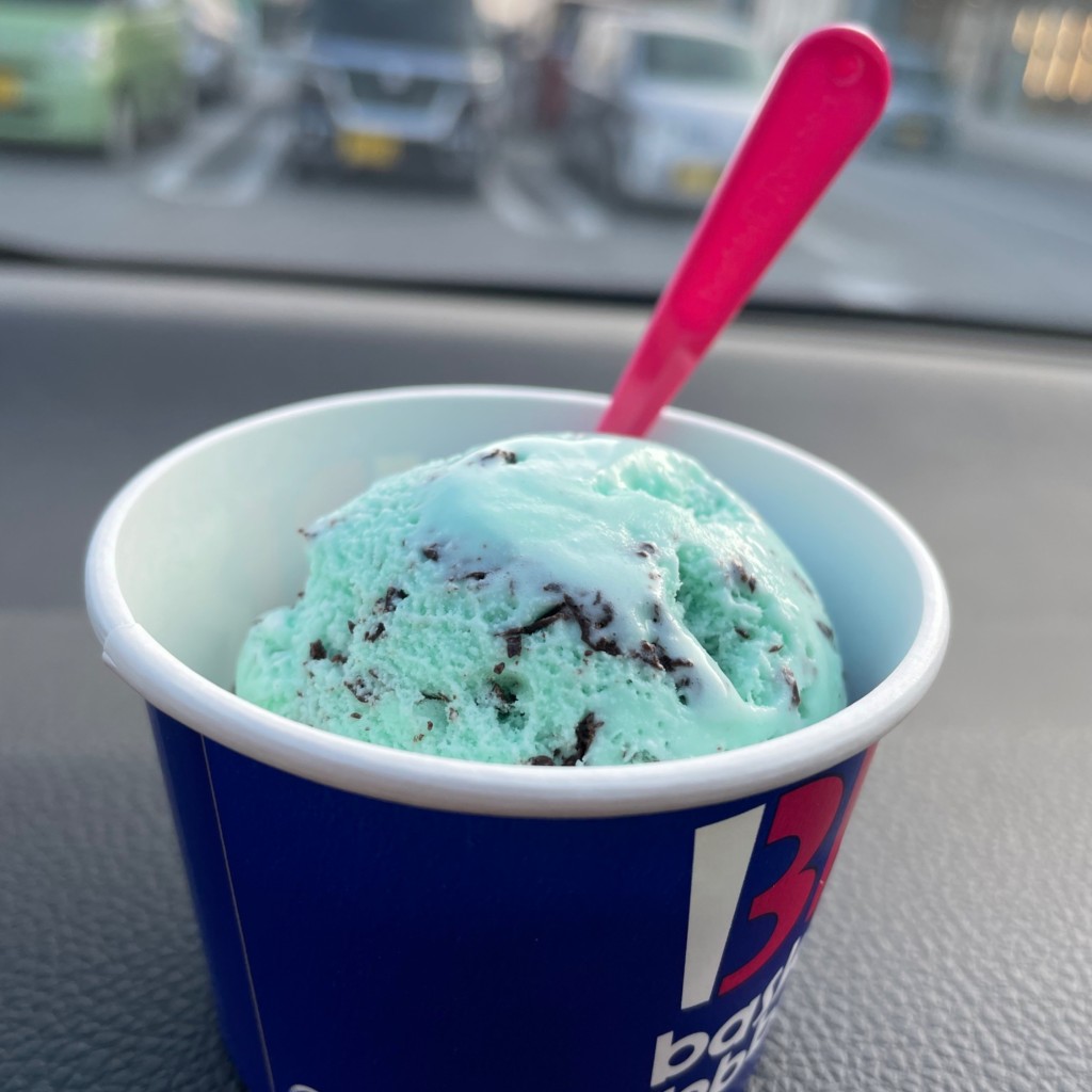 ユーザーが投稿したスモールカップの写真 - 実際訪問したユーザーが直接撮影して投稿した大湾アイスクリームサーティワンアイスクリーム サンエー大湾シティ店の写真