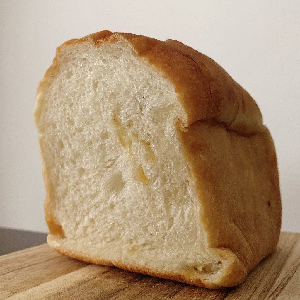 ユーザーが投稿した食パンの写真 - 実際訪問したユーザーが直接撮影して投稿した東町ベーカリーパンとお菓子のお店 ハチタカの写真