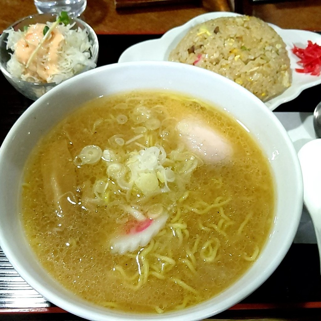 実際訪問したユーザーが直接撮影して投稿した三橋町定食屋華鳳の写真