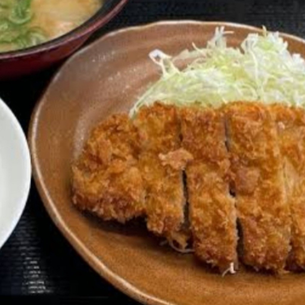 ユーザーが投稿したロースカツ から揚げ定食の写真 - 実際訪問したユーザーが直接撮影して投稿した津田町とんかつかつや 島根松江店の写真