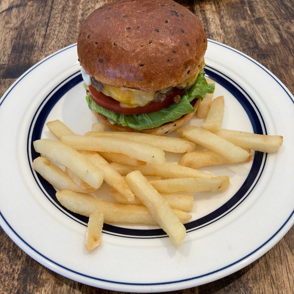 ユーザーが投稿したリッチチーズバーガーの写真 - 実際訪問したユーザーが直接撮影して投稿した潮津町ハンバーガーブッチャーズ クリームの写真