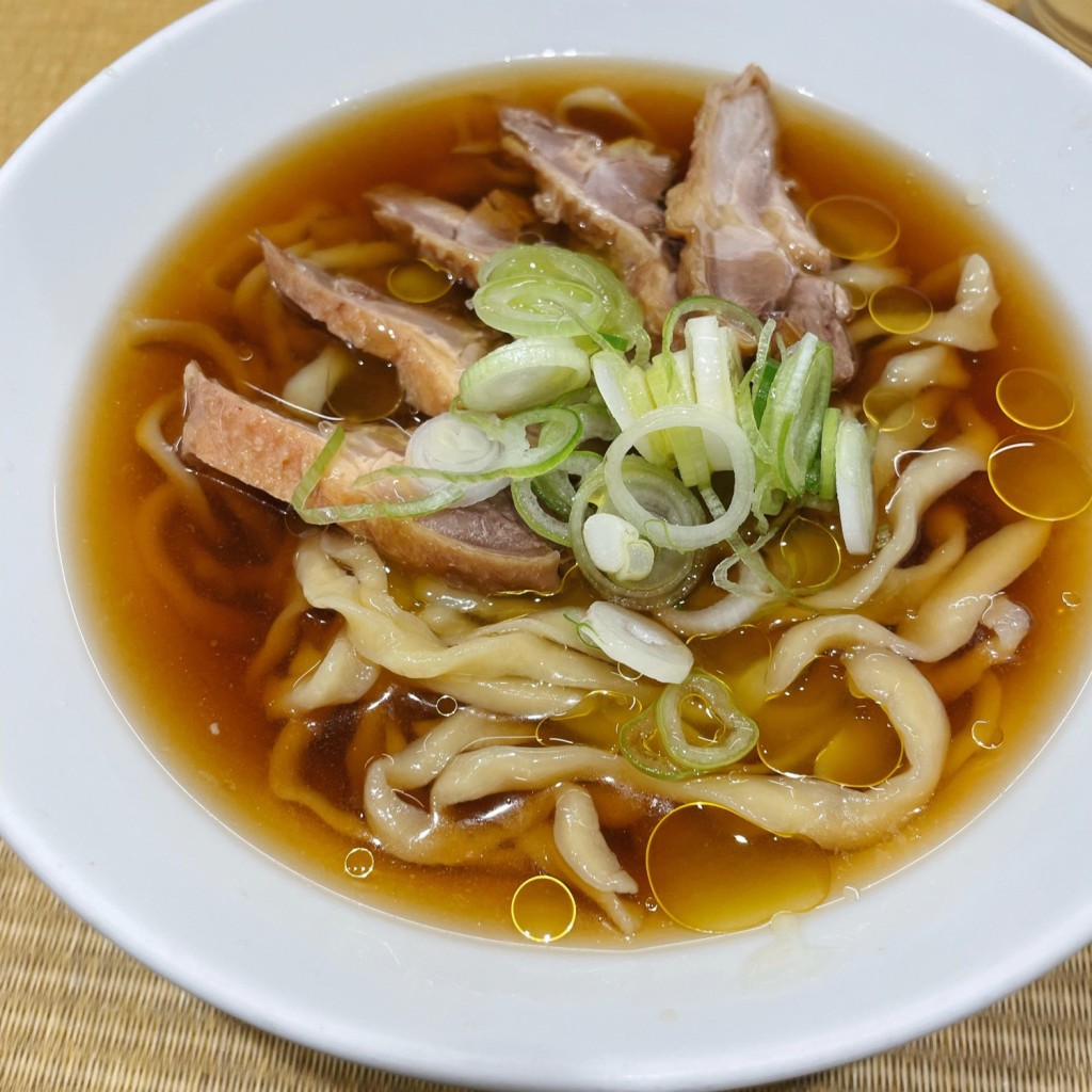 ひゃんさん_ラーメン多めさんが投稿した恵比寿ラーメン専門店のお店手打 親鶏中華そば 綾川/テウチ オヤドリチュウカソバ アヤカワの写真