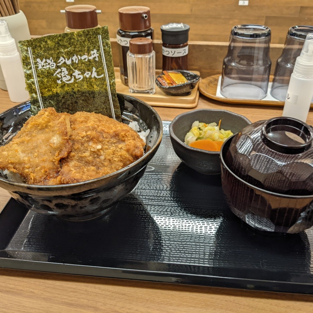 実際訪問したユーザーが直接撮影して投稿した浅草橋丼もの新潟タレカツ丼亀ちゃん 浅草橋店の写真