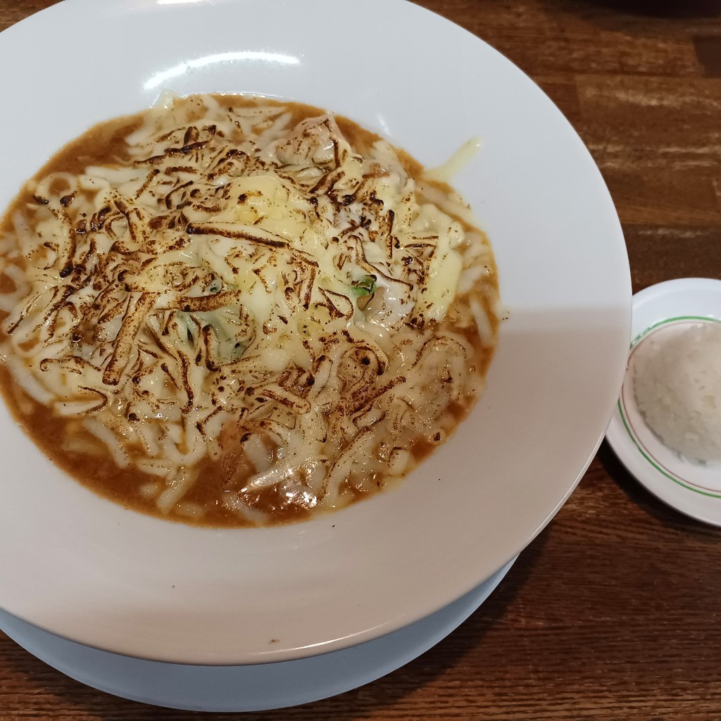 ユーザーが投稿したチーズラーメン(追い飯つき)の写真 - 実際訪問したユーザーが直接撮影して投稿した新開地ラーメン / つけ麺ラーメン豚の助の写真