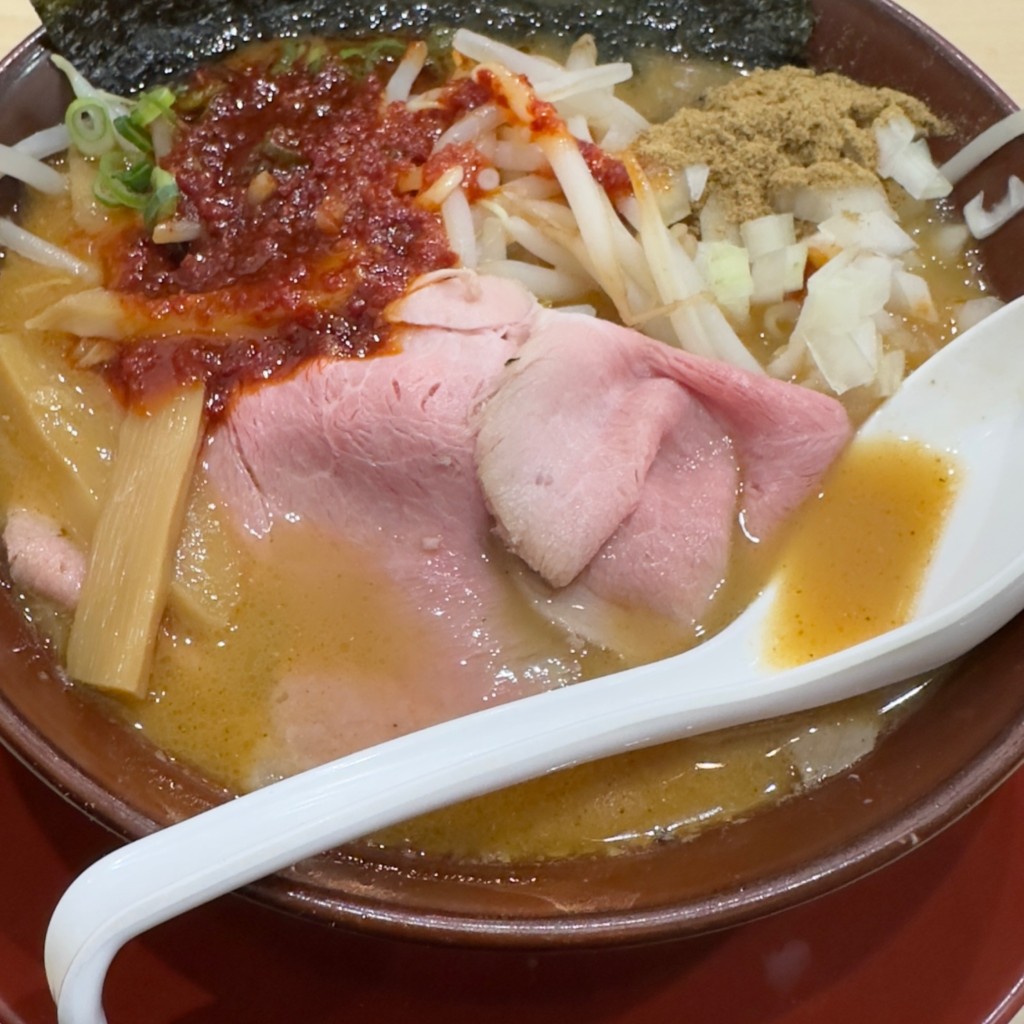 ユーザーが投稿した赤だれ魚介豚骨ラーメンの写真 - 実際訪問したユーザーが直接撮影して投稿した西院東貝川町ラーメン専門店ラーメン横綱 外大前店の写真