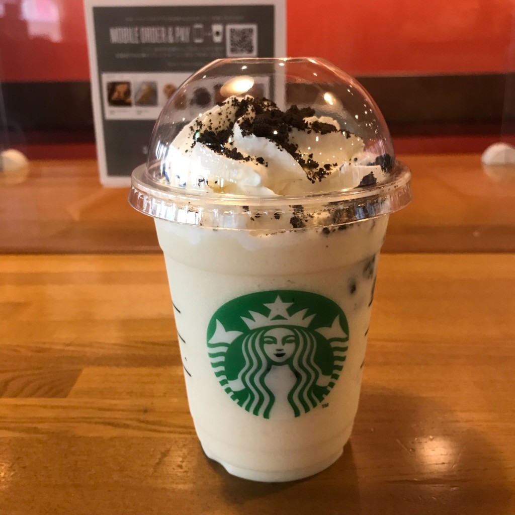 ユーザーが投稿したスヌーピー バニラ クリーム フラペチーノの写真 - 実際訪問したユーザーが直接撮影して投稿した武蔵町カフェスターバックスコーヒー 武蔵ヶ辻めいてつエムザ店の写真