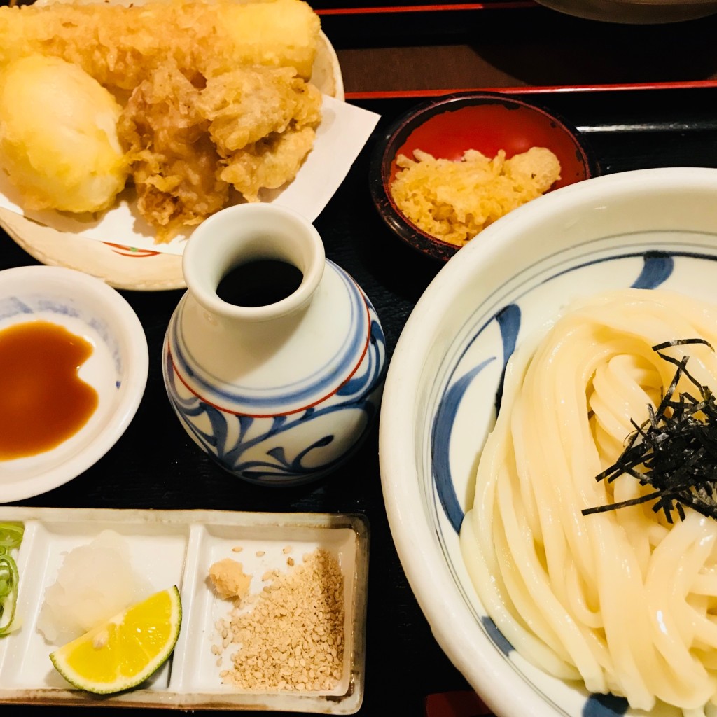 ユーザーが投稿した讃岐ぶっかけうどん+讃岐天の写真 - 実際訪問したユーザーが直接撮影して投稿した高田うどん讃岐うどん 蔵之介の写真