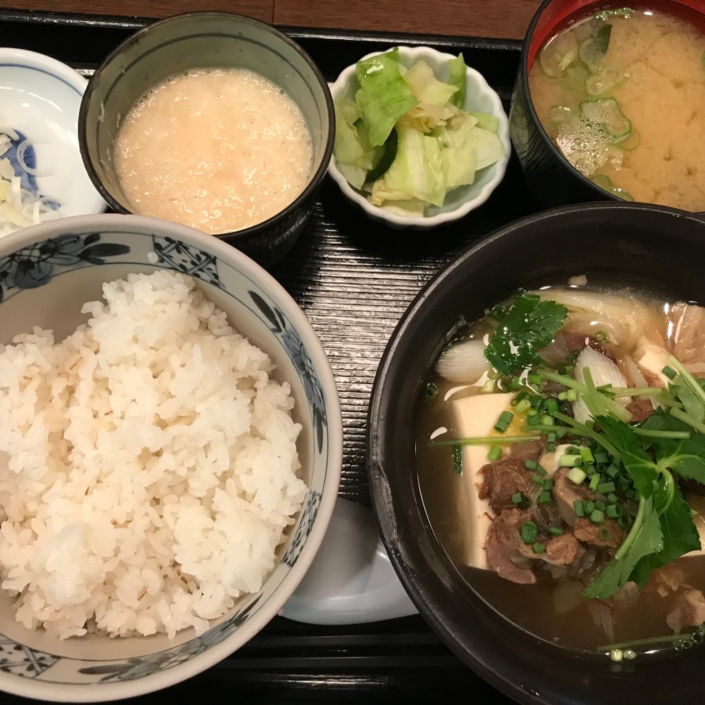 ユーザーが投稿した4煮込み豆腐麦とろの写真 - 実際訪問したユーザーが直接撮影して投稿した西池袋居酒屋一心の写真