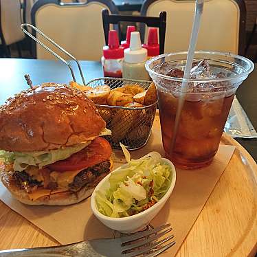 実際訪問したユーザーが直接撮影して投稿した昭和橋通ハンバーガーALCAPONNE burgerの写真