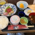 ランチ刺身定食 - 実際訪問したユーザーが直接撮影して投稿した三谷北通和食 / 日本料理山喜の写真のメニュー情報
