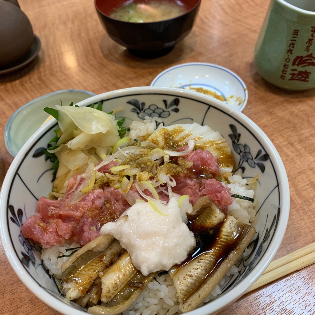 ユーザーが投稿したねぎとろ、穴子、山芋 丼の写真 - 実際訪問したユーザーが直接撮影して投稿した矢来町寿司吟遊の写真