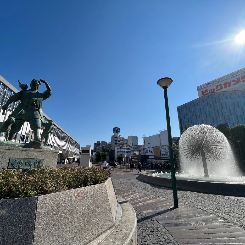 らくみりんさんが投稿した駅元町銅像のお店桃太郎像/モモタロウゾウの写真