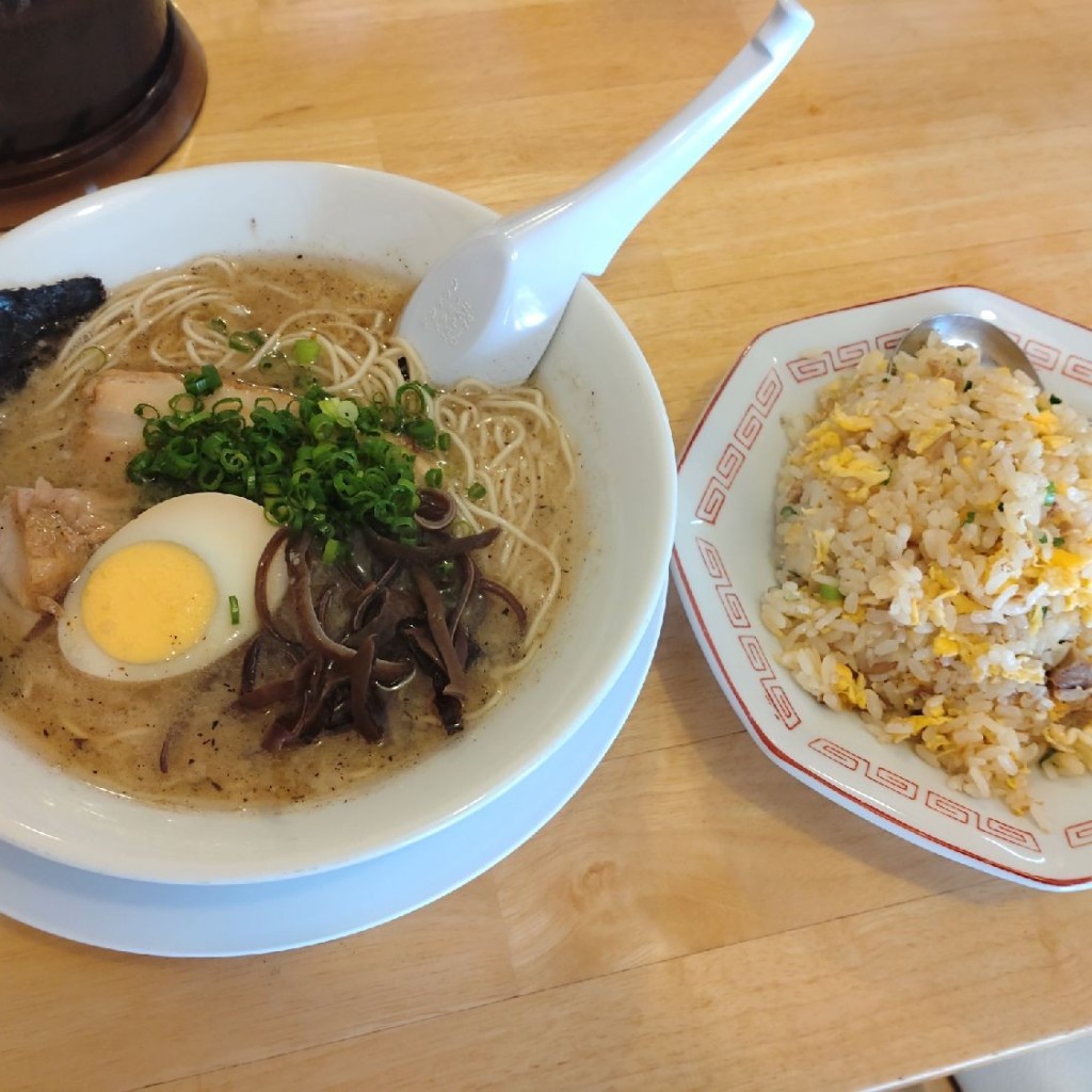 ユーザーが投稿したラーメンセットの写真 - 実際訪問したユーザーが直接撮影して投稿した九品寺ラーメン / つけ麺らーめん 白川の写真