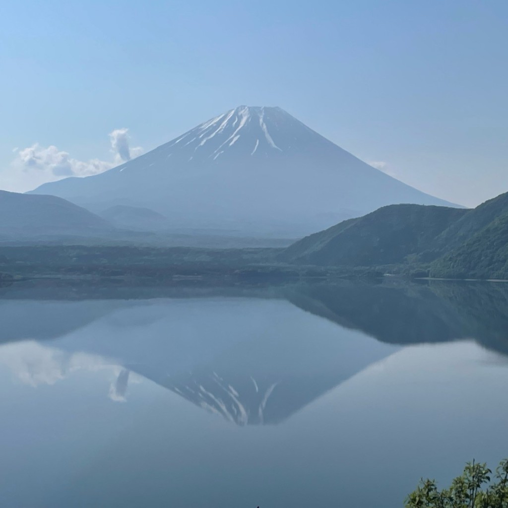 実際訪問したユーザーが直接撮影して投稿した本栖湖沼 / 池本栖湖の写真