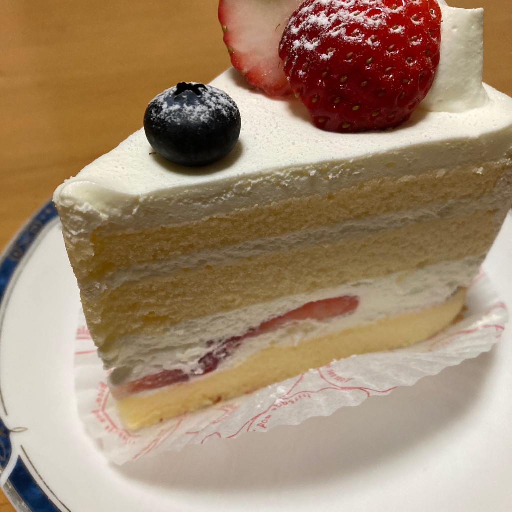 ユーザーが投稿したショートケーキの写真 - 実際訪問したユーザーが直接撮影して投稿した森南町ケーキパティスリーエイルの写真