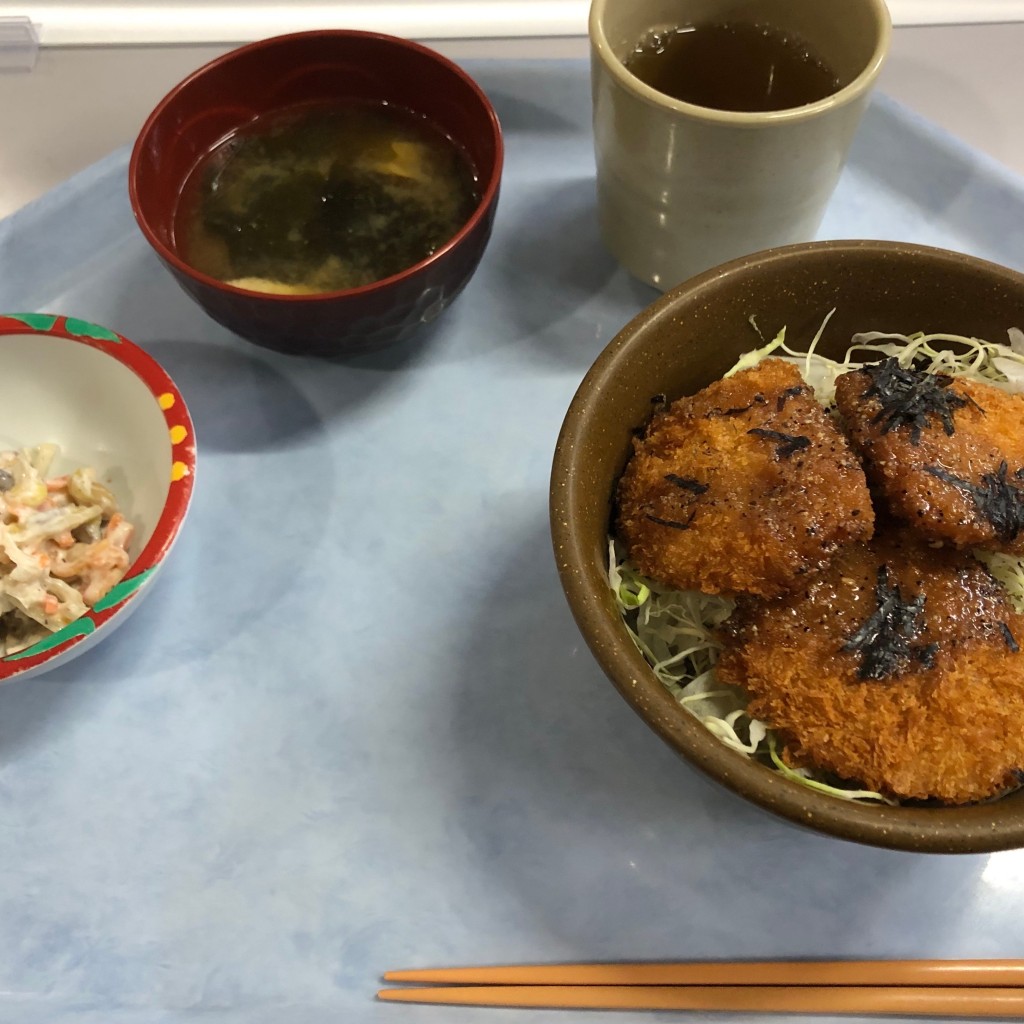 ユーザーが投稿した定食塩だれカツ丼の写真 - 実際訪問したユーザーが直接撮影して投稿した五ケ庄その他飲食店宇治食堂 宇治食堂の写真