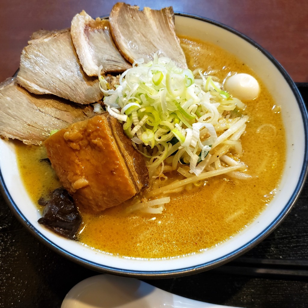 ユーザーが投稿した肉味噌ら~麺の写真 - 実際訪問したユーザーが直接撮影して投稿した猪子場新田ラーメン / つけ麺炒飯&麺 じろ吉の写真