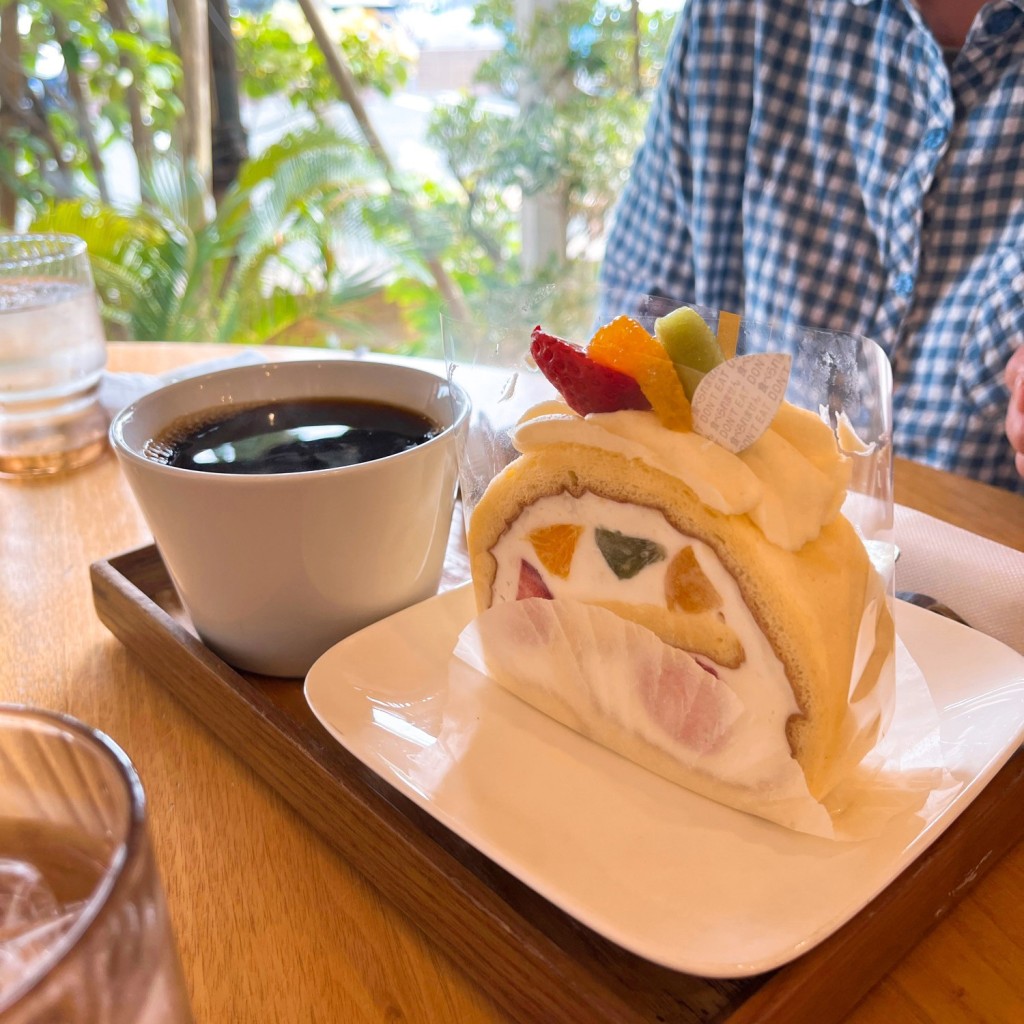 ユーザーが投稿したフルーツロールの写真 - 実際訪問したユーザーが直接撮影して投稿した新旭町安井川喫茶店喫茶洋菓子 TiMEFORTEAの写真