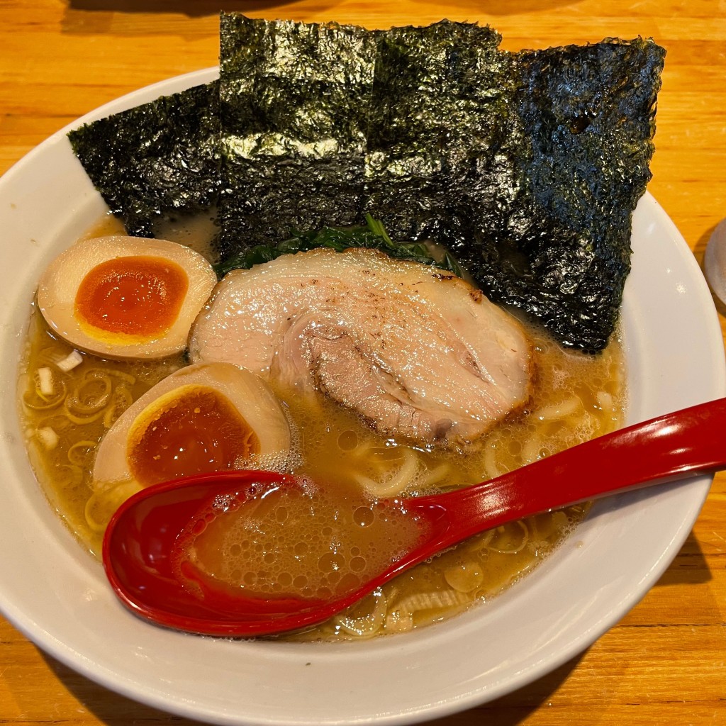 ユーザーが投稿したたまごラーメンの写真 - 実際訪問したユーザーが直接撮影して投稿した野津田町ラーメン専門店ラーメン大桜 野津田店の写真