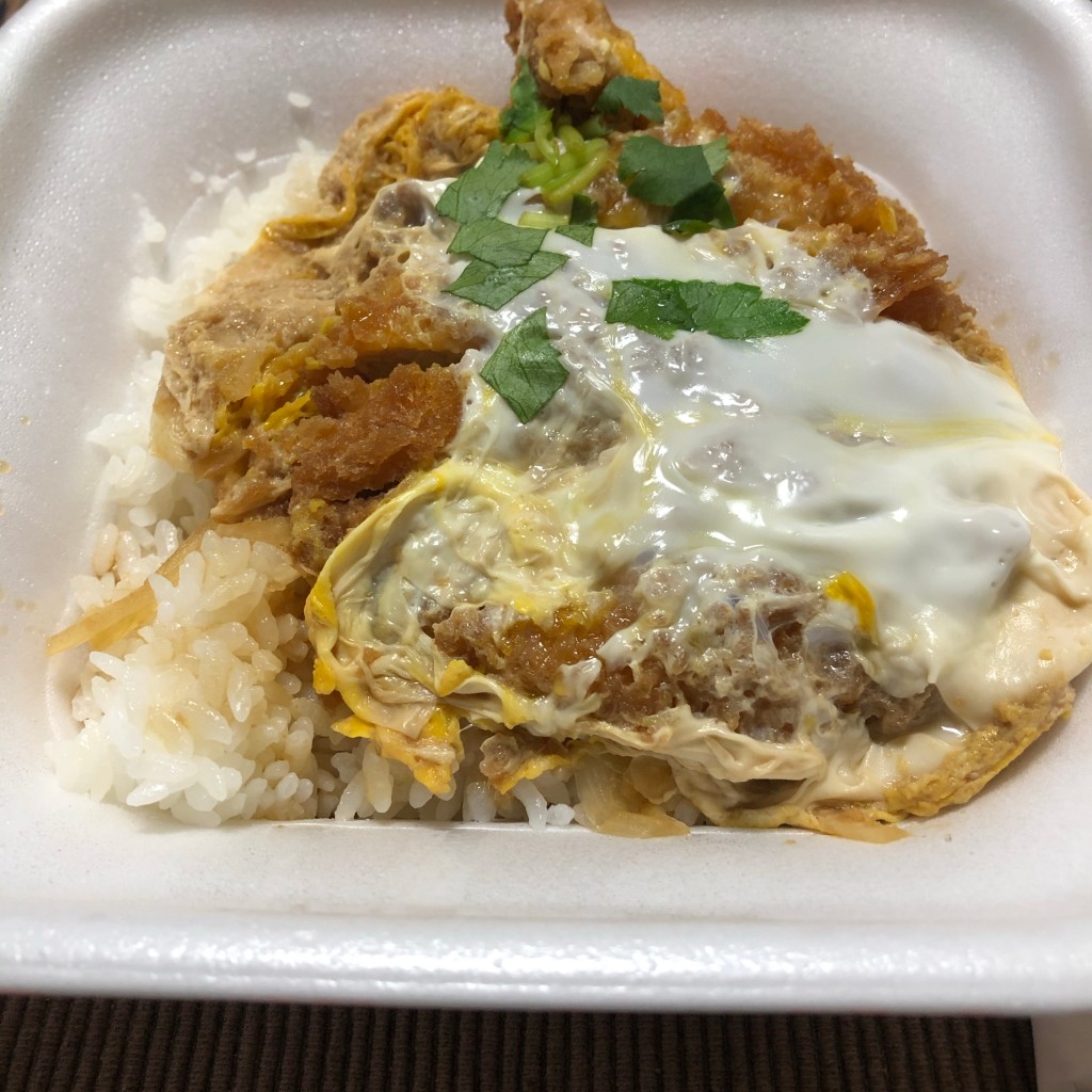 ユーザーが投稿した水D カツ丼(梅)弁当の写真 - 実際訪問したユーザーが直接撮影して投稿した堂山とんかつかつや 大阪枚方店の写真