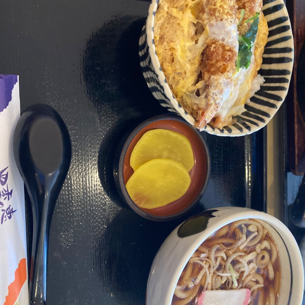 ユーザーが投稿したエビ丼温うどんの写真 - 実際訪問したユーザーが直接撮影して投稿した稲田町ファミリーレストランレストラン 四季の恵 イトーヨーカドー帯広店の写真