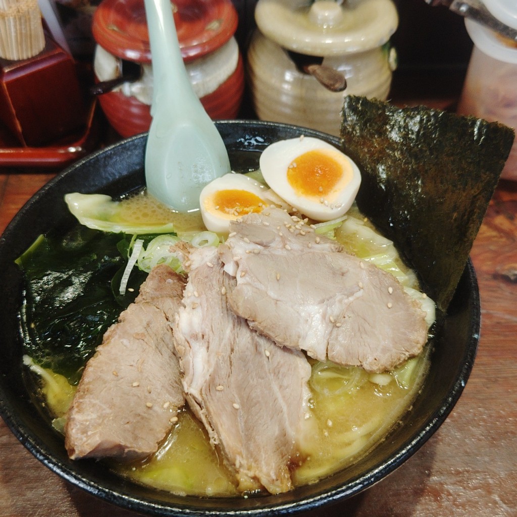 ユーザーが投稿したさつまつこラーメンの写真 - 実際訪問したユーザーが直接撮影して投稿した田園調布ラーメン専門店さつまっこ 田園調布店の写真