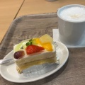 ケーキ - 実際訪問したユーザーが直接撮影して投稿した琴ノ緒町カフェカフェ サンタマリア 三宮店の写真のメニュー情報