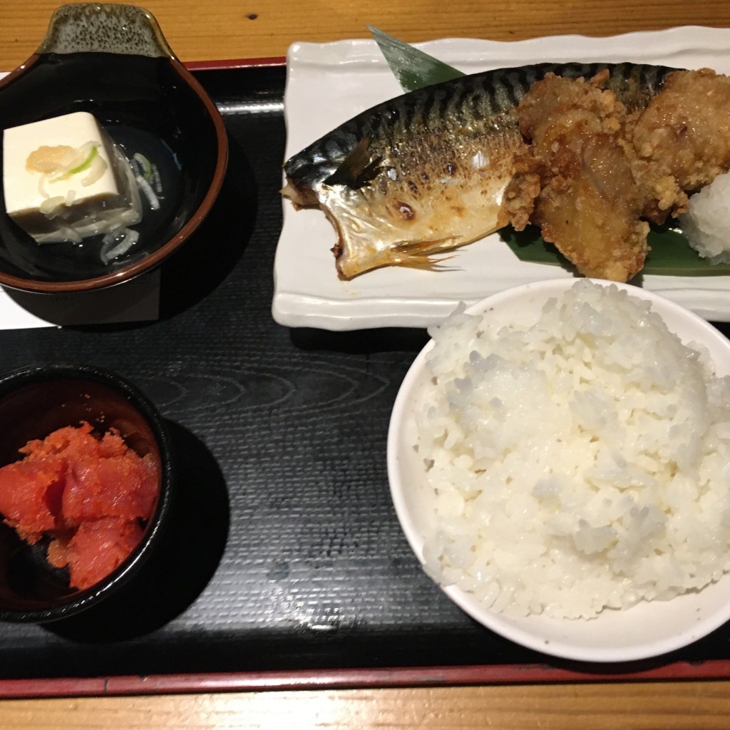 ユーザーが投稿した焼き魚定食の写真 - 実際訪問したユーザーが直接撮影して投稿した芝居酒屋九州 熱中屋 田町三田 LIVEの写真