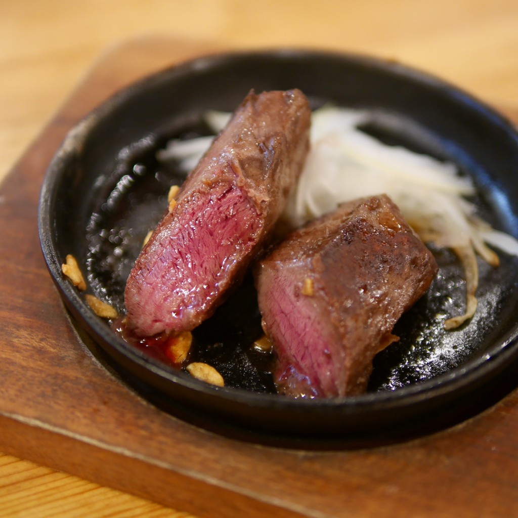 ユーザーが投稿した牛ハツのレアローストの写真 - 実際訪問したユーザーが直接撮影して投稿した歌舞伎町肉料理肉バル BEEF KITCHEN STAND 歌舞伎町店の写真