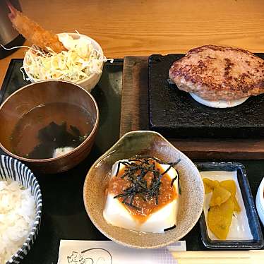 実際訪問したユーザーが直接撮影して投稿した西取石ステーキみぃーの食卓の写真