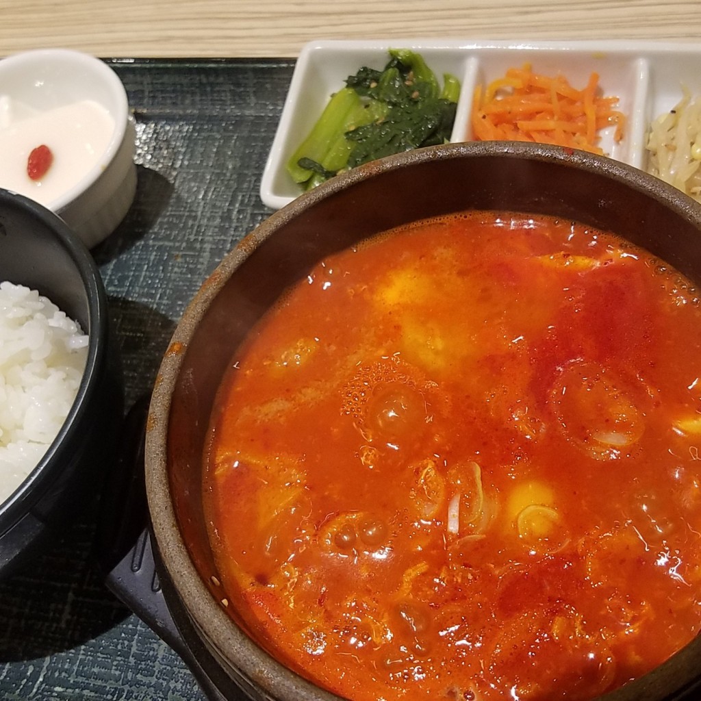 ユーザーが投稿した味噌バタースンドゥブの写真 - 実際訪問したユーザーが直接撮影して投稿した新宿韓国料理東京純豆腐 新宿東口店の写真