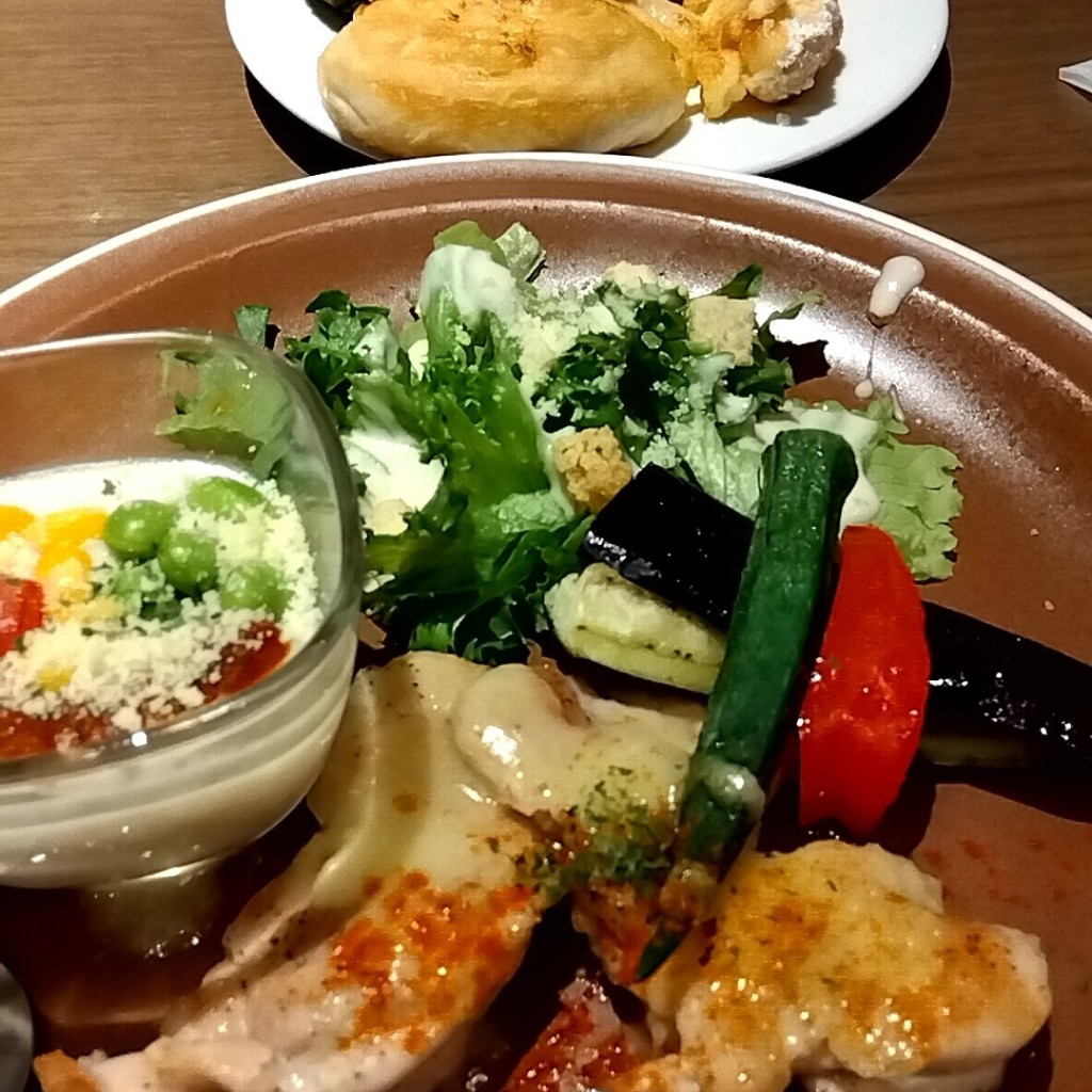 ユーザーが投稿したL 若鶏と彩り野菜の写真 - 実際訪問したユーザーが直接撮影して投稿した南幸洋食バケット 横浜ジョイナス店の写真