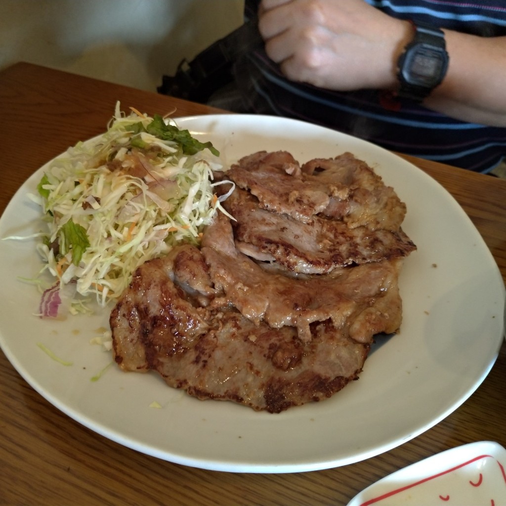 ユーザーが投稿したしょうが焼き定食の写真 - 実際訪問したユーザーが直接撮影して投稿した神田町定食屋にしむらの写真