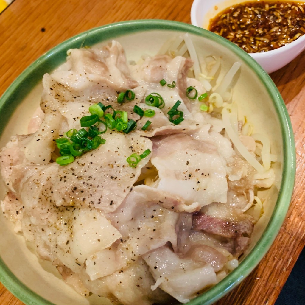 ユーザーが投稿した豚バラもやしの写真 - 実際訪問したユーザーが直接撮影して投稿した松山焼鳥やき鶏 おさ田 清瀬店の写真
