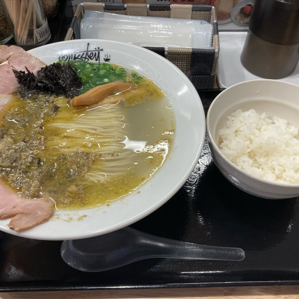 ユーザーが投稿した元祖牡蠣塩らぁ麺の写真 - 実際訪問したユーザーが直接撮影して投稿した日本橋ラーメン専門店Oysstey 日本橋店の写真