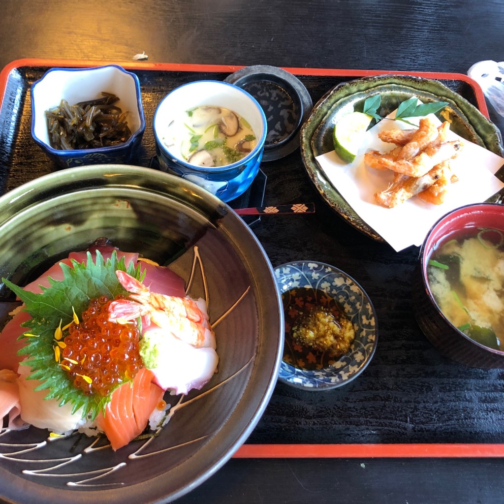 ユーザーが投稿した海鮮丼定食の写真 - 実際訪問したユーザーが直接撮影して投稿した御前崎魚介 / 海鮮料理厨の写真