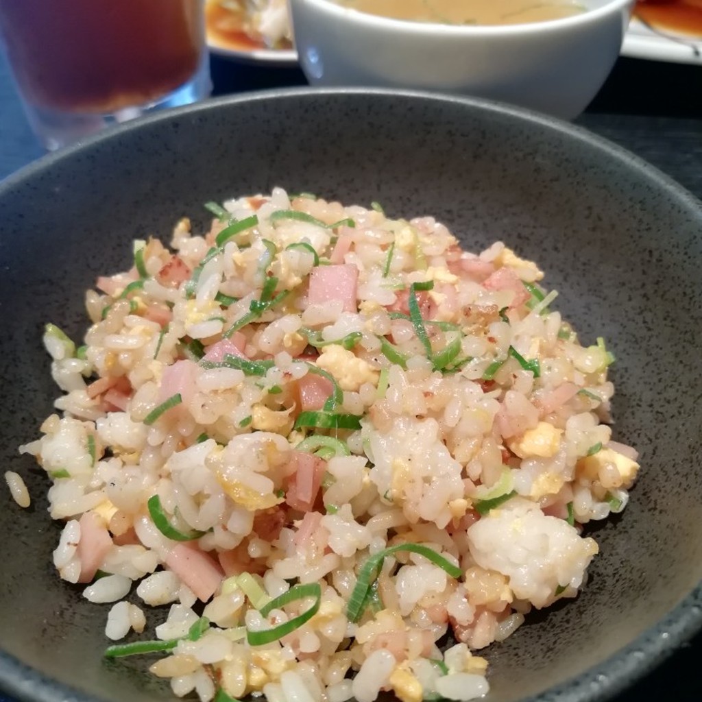 ユーザーが投稿したワンコインランチ(豚ニラもやしラーメン)の写真 - 実際訪問したユーザーが直接撮影して投稿した逢阪中華料理チャイナダイニング アルファの写真