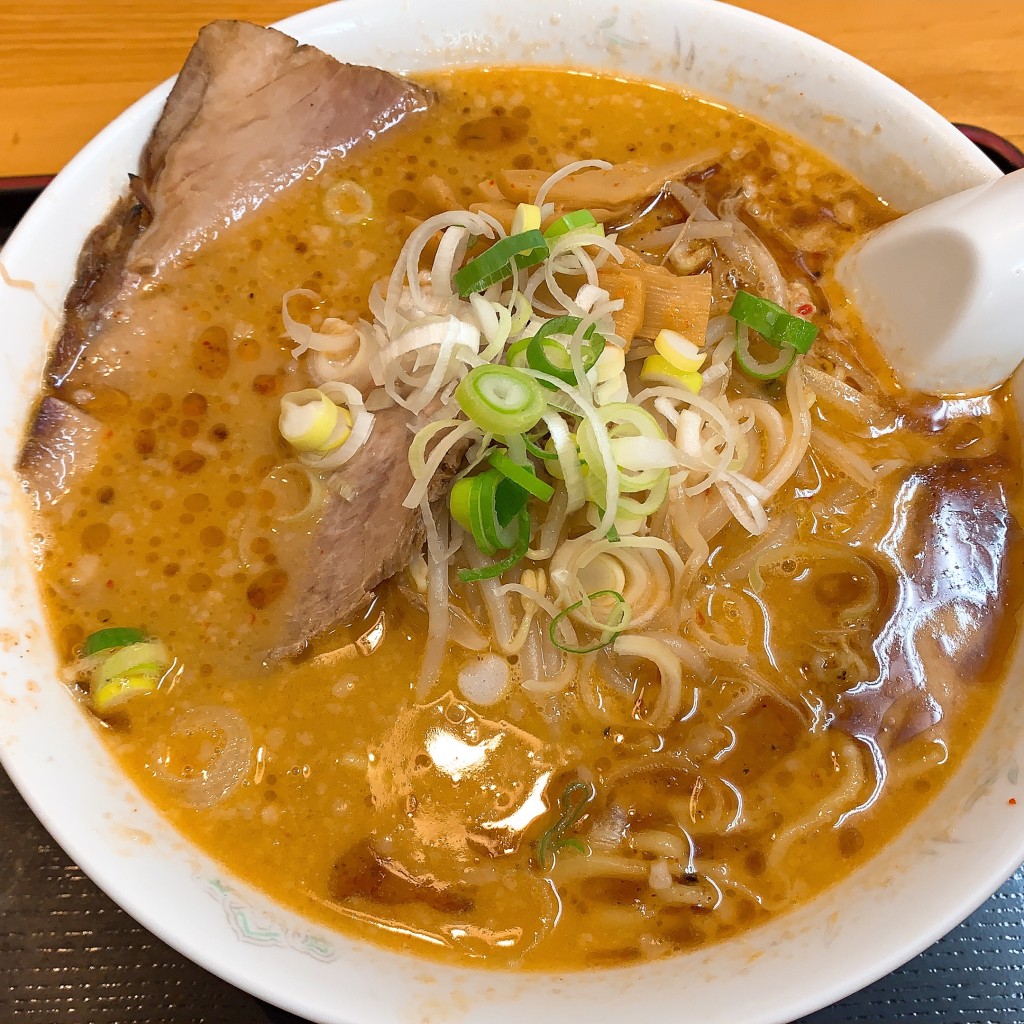 ユーザーが投稿したえびみそラーメンの写真 - 実際訪問したユーザーが直接撮影して投稿した折立ラーメン / つけ麺らーめん純輝 白井店の写真