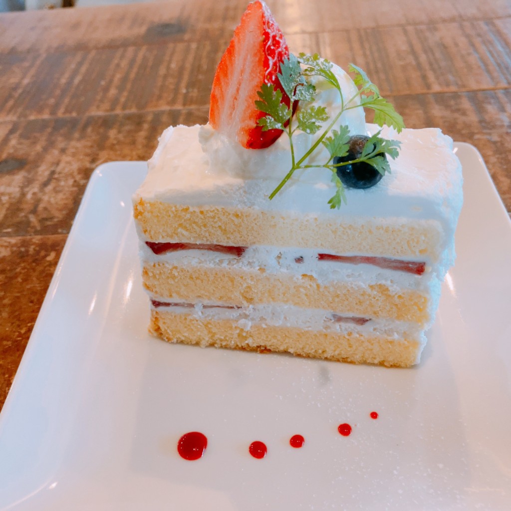 ユーザーが投稿したショートケーキの写真 - 実際訪問したユーザーが直接撮影して投稿した北小浜カフェLaughの写真