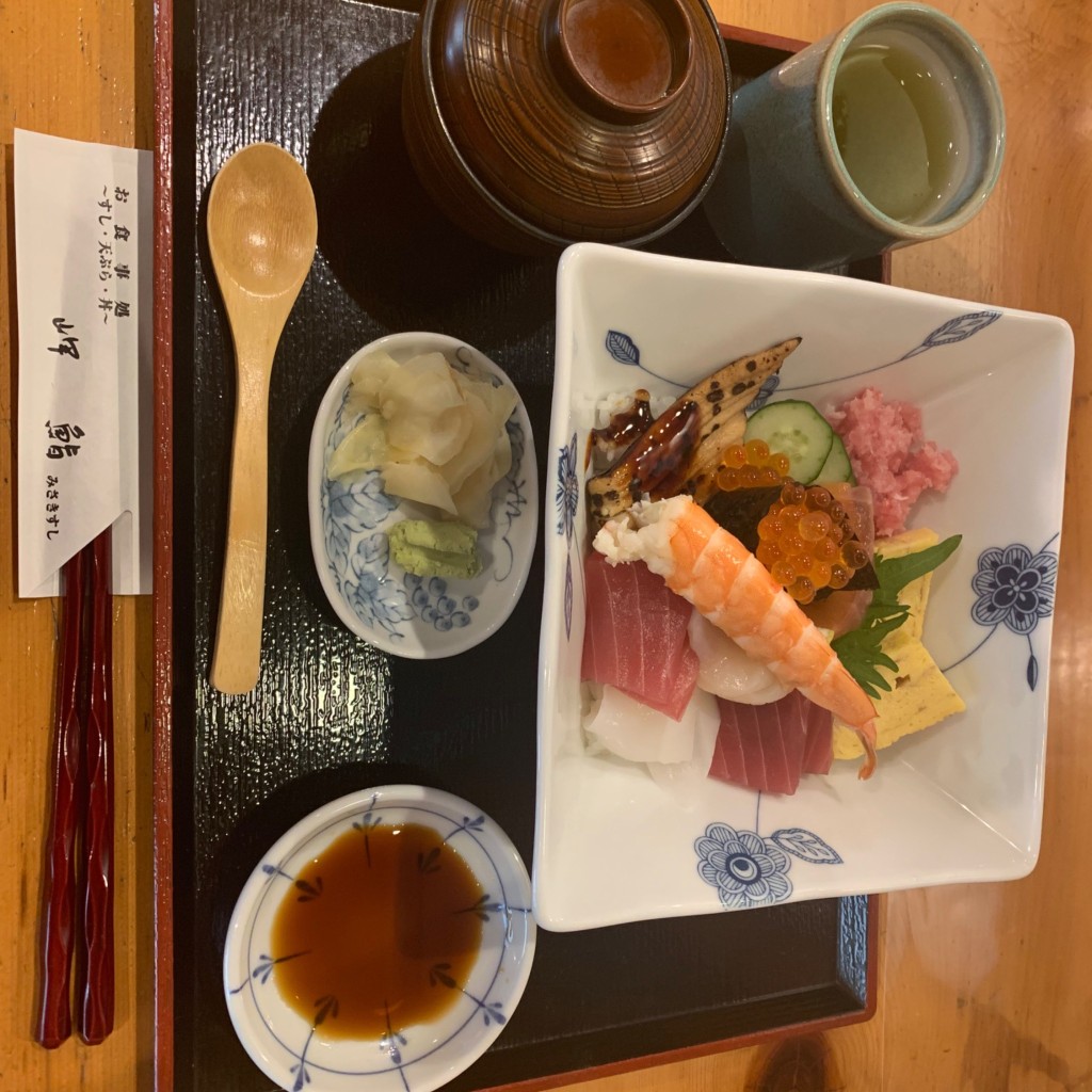 ユーザーが投稿した海鮮丼花月の写真 - 実際訪問したユーザーが直接撮影して投稿した野間寿司岬鮨の写真