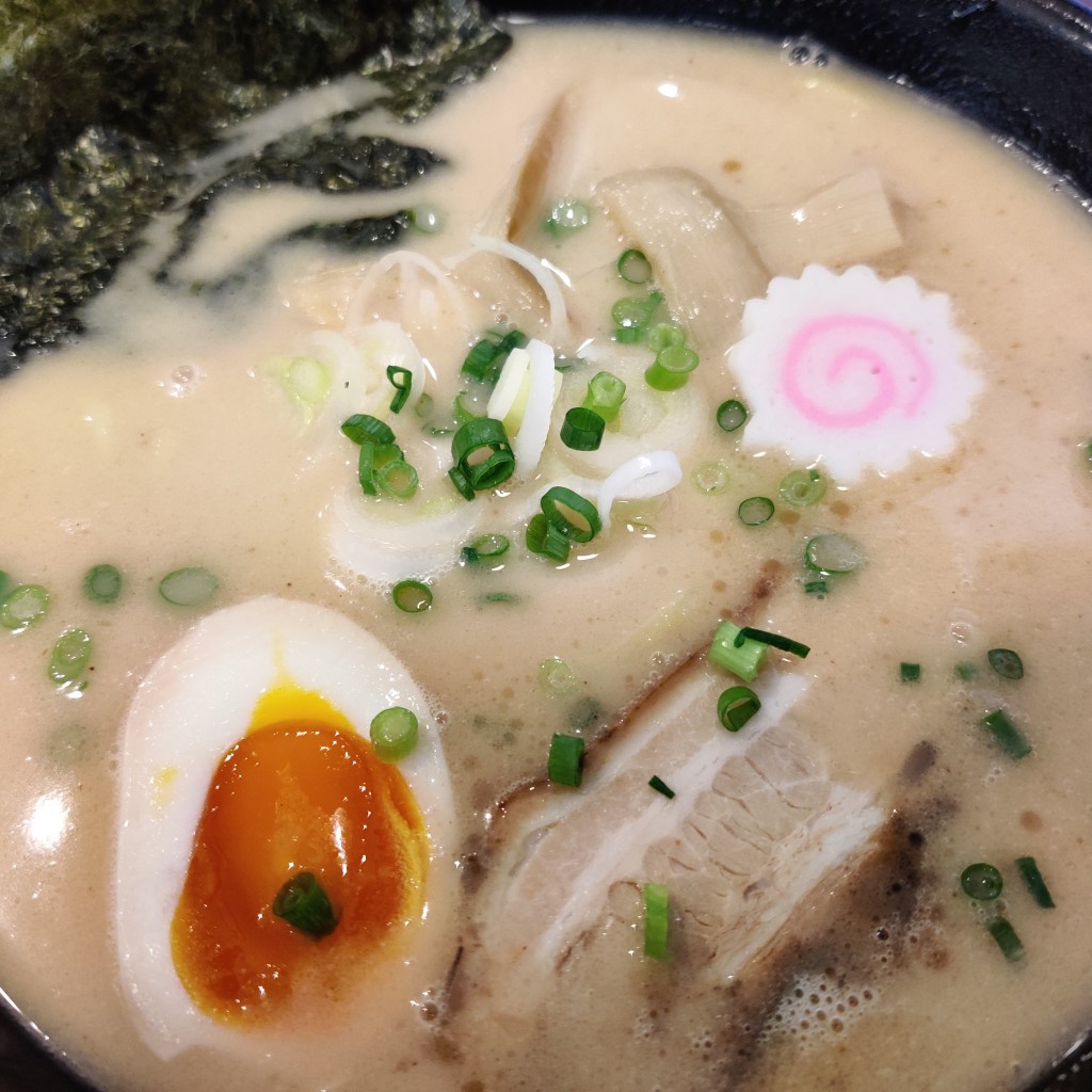 ユーザーが投稿したラーメン頂-ITADAKI-の写真 - 実際訪問したユーザーが直接撮影して投稿した新町ラーメン / つけ麺麺屋 頂の写真