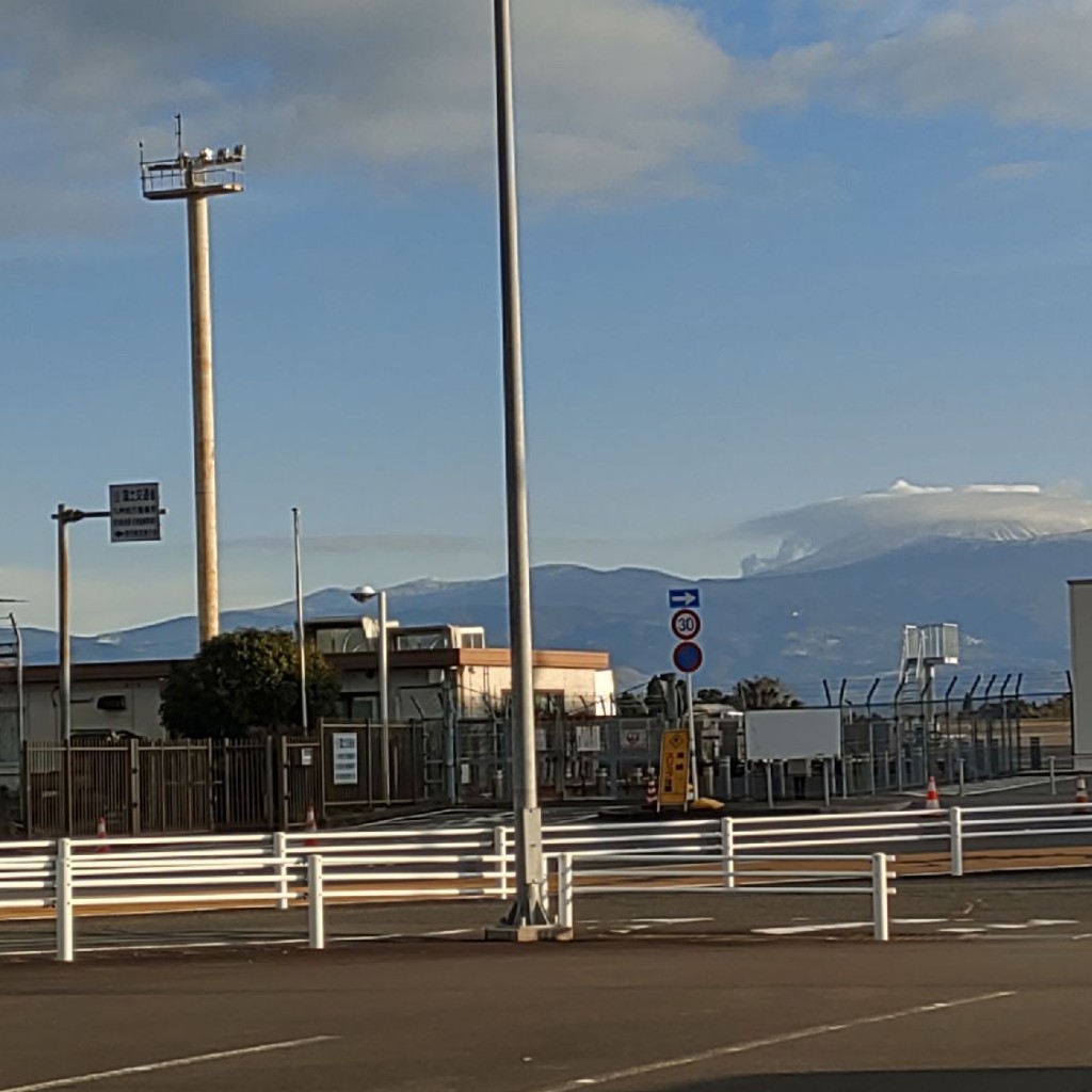 実際訪問したユーザーが直接撮影して投稿した溝辺町麓空港ターミナルポイント鹿児島空港国際線ターミナル発着口の写真