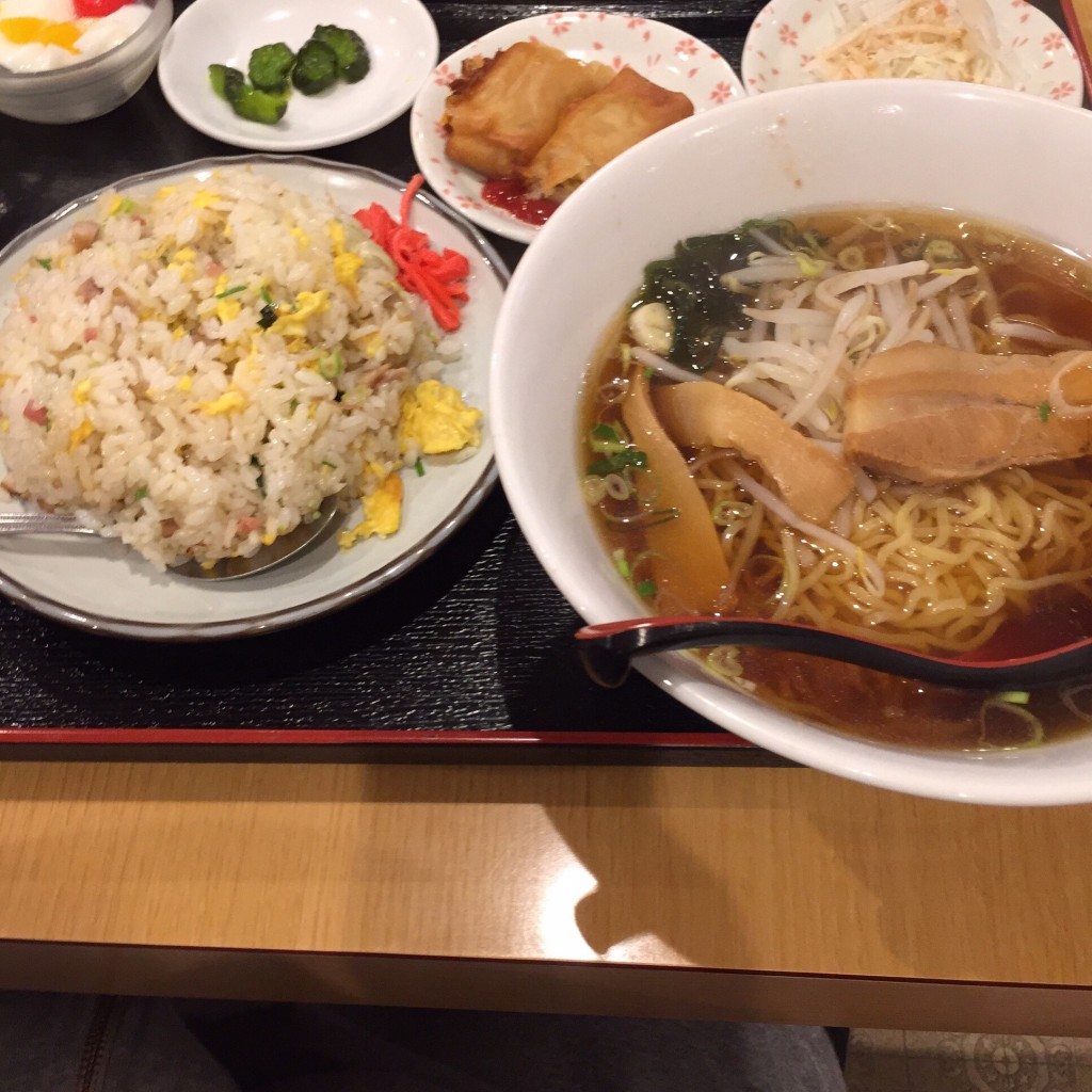 ユーザーが投稿したラーメン定食の写真 - 実際訪問したユーザーが直接撮影して投稿した吉田台湾料理台湾料理 昇龍の写真