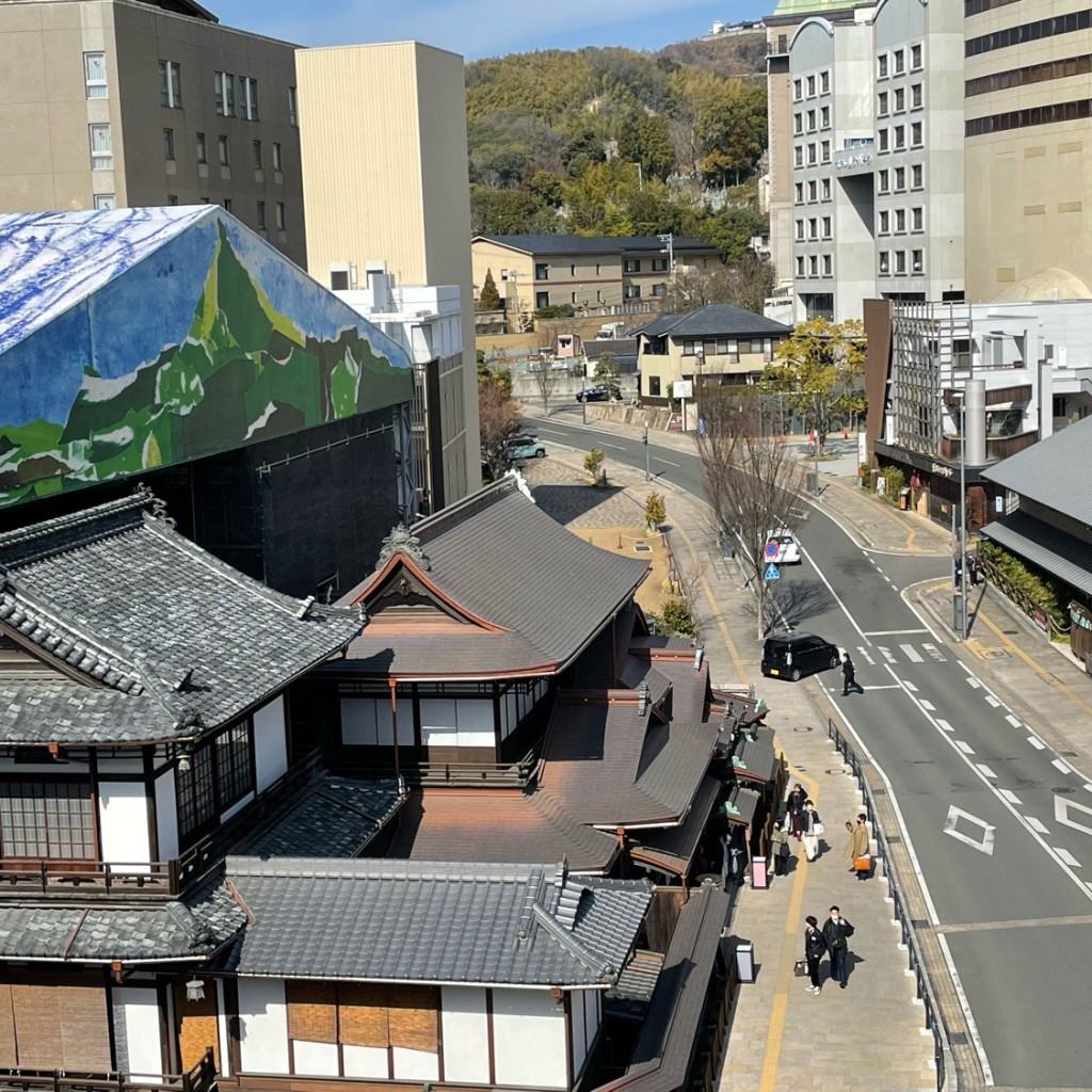 かずくんグルメと旅行さんが投稿した道後湯之町散策路のお店道後温泉 空の散歩道/ドウゴオンセン ソラノサンポミチの写真