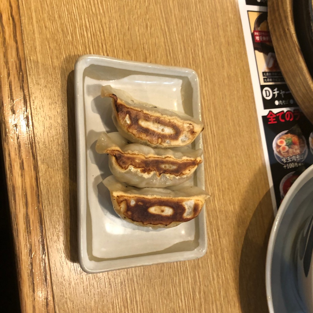 ユーザーが投稿した肉そば餃子唐揚げセットの写真 - 実際訪問したユーザーが直接撮影して投稿した道意町ラーメン専門店丸源ラーメン 尼崎アマドゥ店の写真