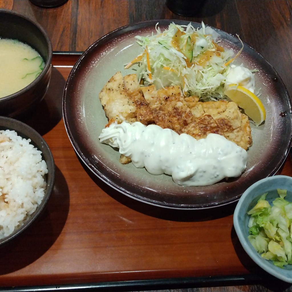 ユーザーが投稿したLunchチキン南蛮タルタルの写真 - 実際訪問したユーザーが直接撮影して投稿した本町居酒屋すし土風炉 船橋店の写真